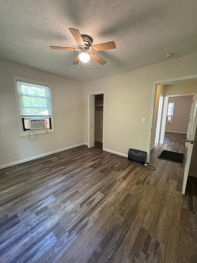 Building Photo - 1207 West Dr