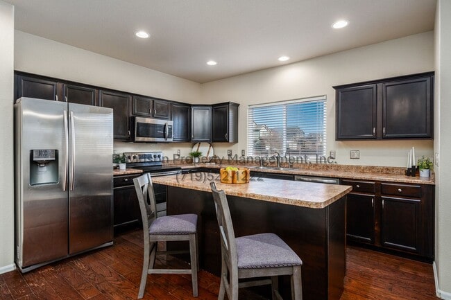 Building Photo - Gorgeous 4 Bedroom House in Lorson Ranch