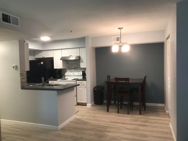 Primary Photo - Recently Remodeled 2B/2B Unfurnished Condo...