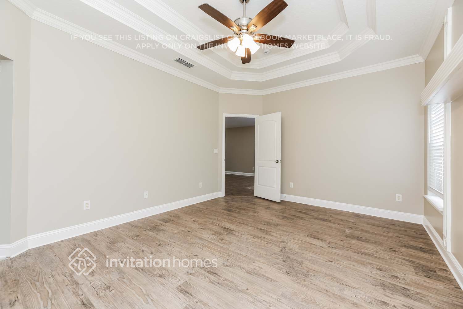 Building Photo - 14857 Falling Waters Dr