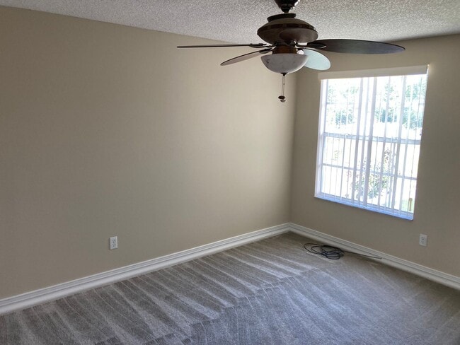 Building Photo - 3-Bedroom Pool Home in Bay Pointe – Kissimmee