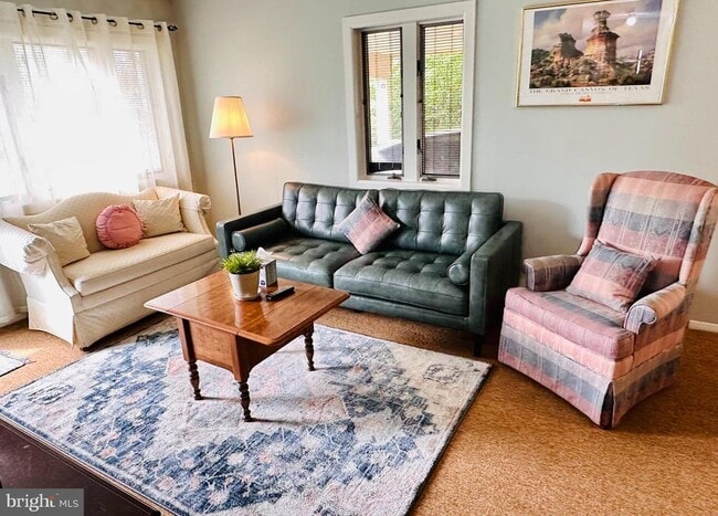 Building Photo - 1813 Olmstead Dr