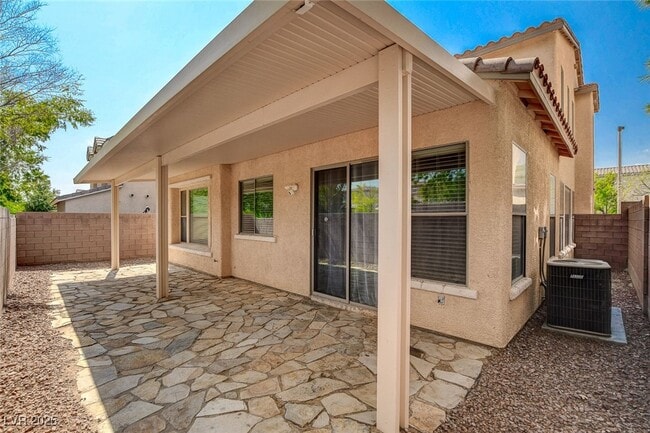 Building Photo - 10482 Calico Pines Ave