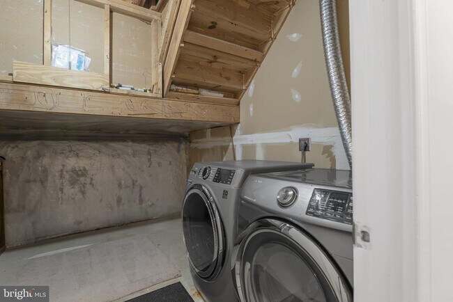 Building Photo - 5824 Wye Oak Commons Ct