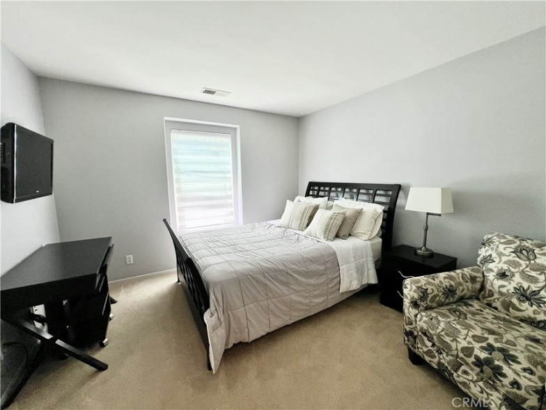 Building Photo - 10382 Sparkling Dr