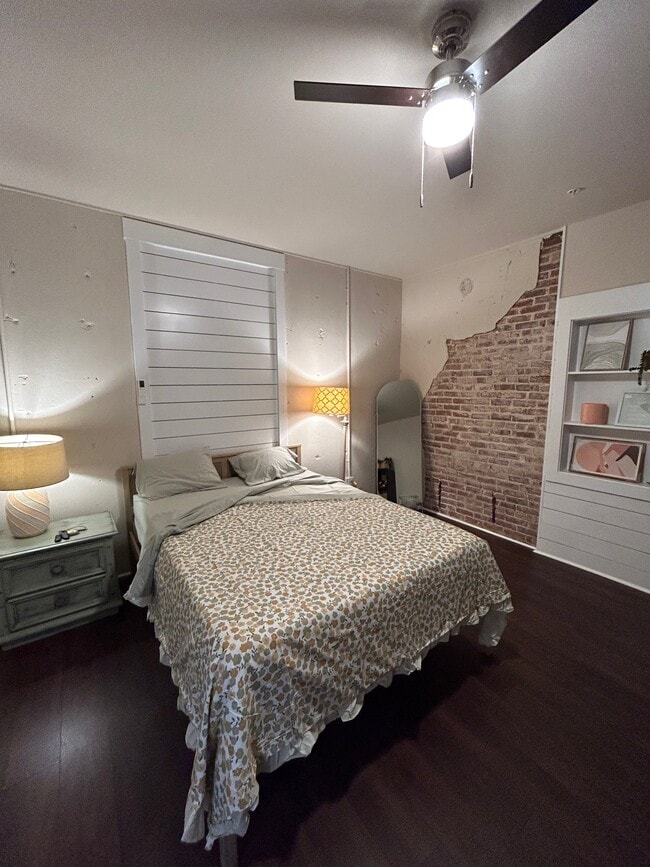 Building Photo - Downtown Cornelia Loft (4)