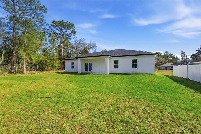 Building Photo - 2275 W Linden Dr