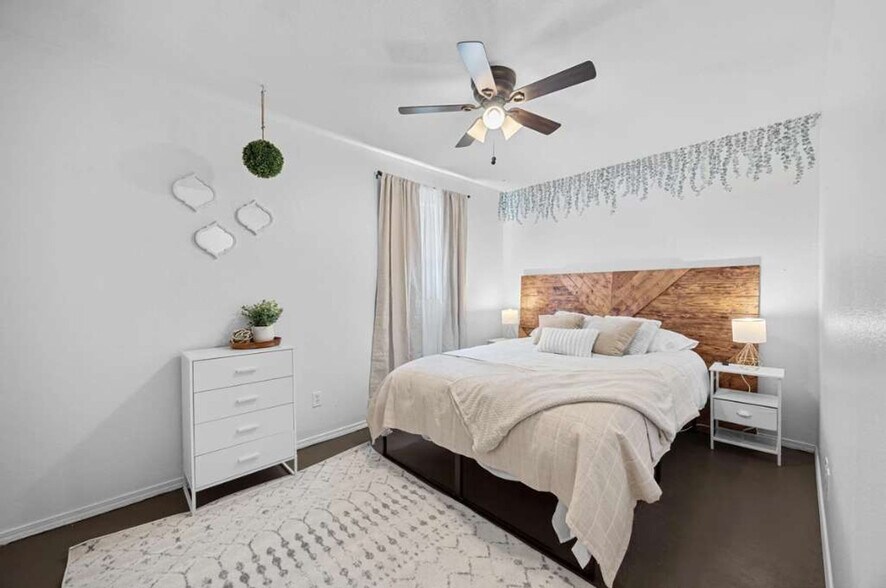 Building Photo - 14811 Foy Dr