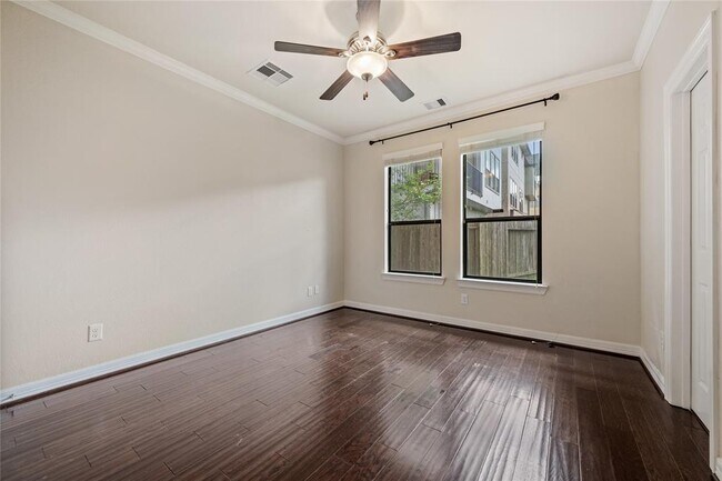 Building Photo - 2737 King's Retreat Cir