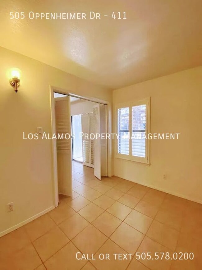 Building Photo - 505 Oppenheimer Dr