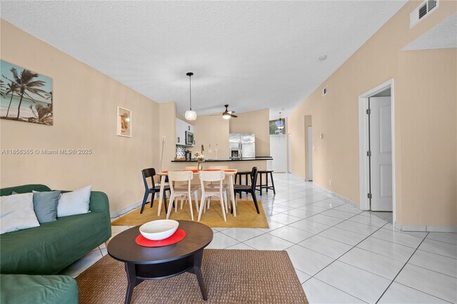 Building Photo - 15712 Woodgate Ct