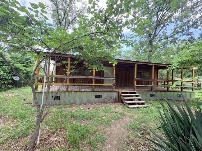 Building Photo - Beautifully updated 2-bedroom, 2-bathroom home