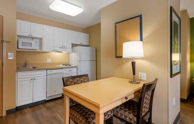 Building Photo - Furnished Studio-Orlando - Convention Ctr ...