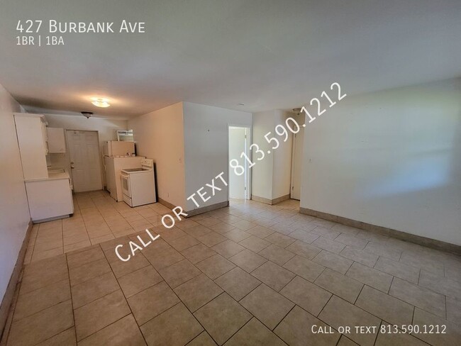 Building Photo - 1 bed 1 bath Cute Lakeland Apartment