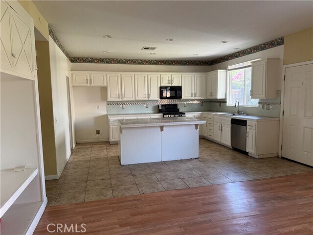 Building Photo - 441 Steiner Dr