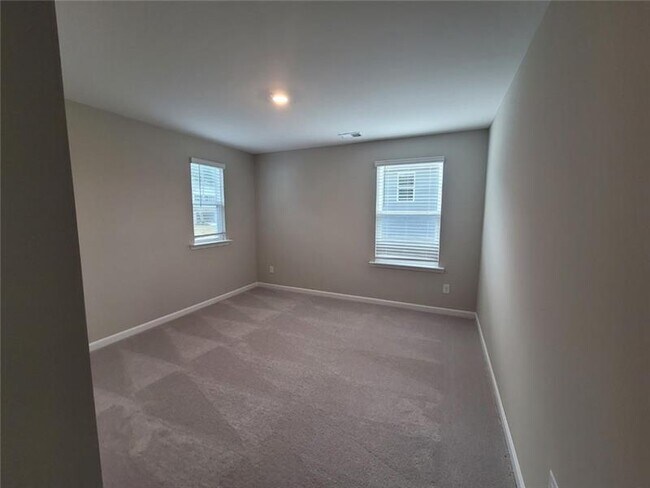 Building Photo - 140 Grey Falcon Ave