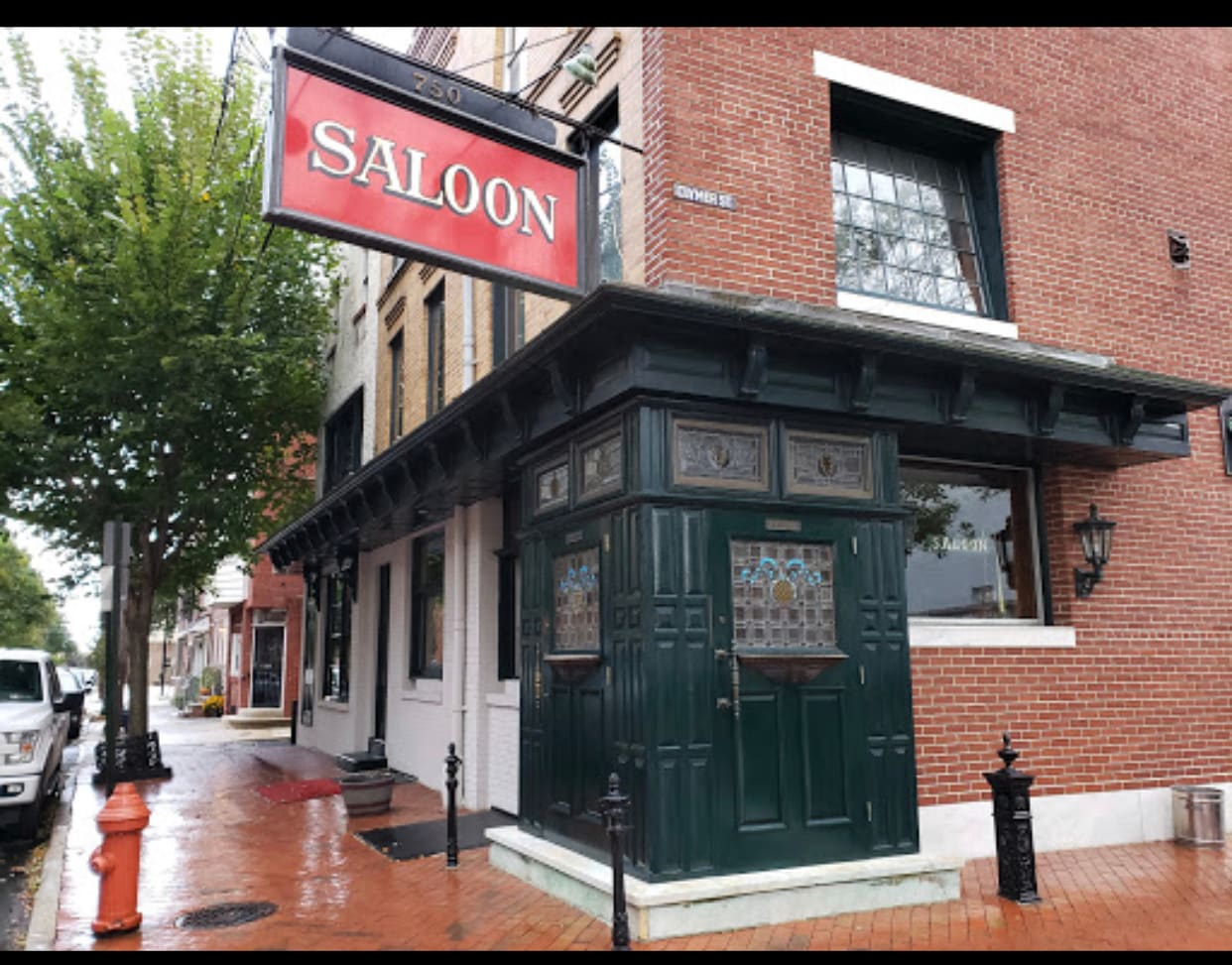 Saloon on the corner - 711 Clymer St