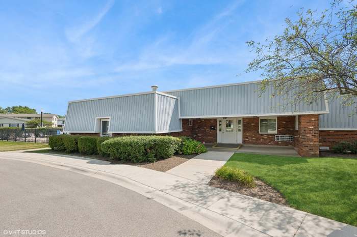 Building Photo - 134 Barcliffe Ln