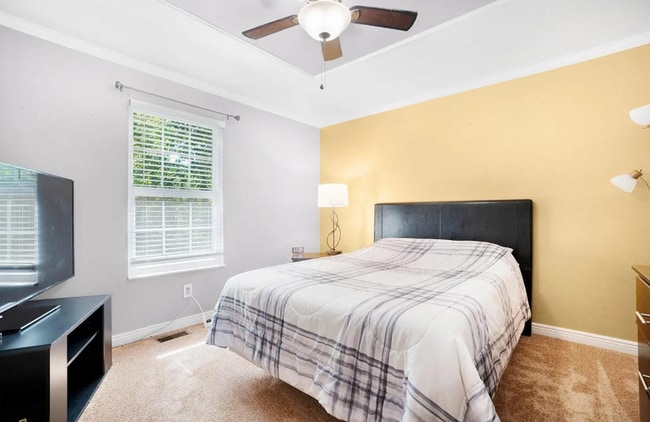 Building Photo - Beautiful Updated 3 Bedroom Home!