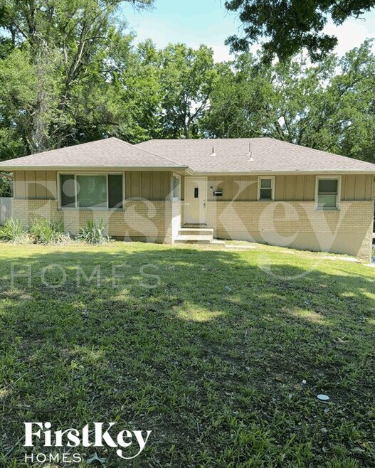 Building Photo - 9400 82nd St