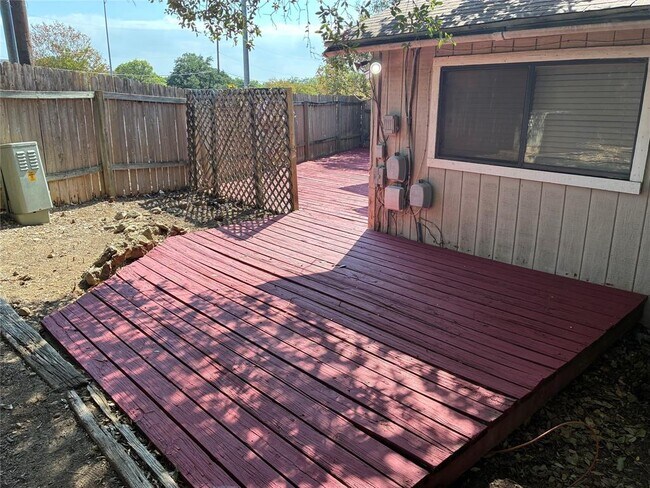 Building Photo - 9205 Sedgemoor Trail