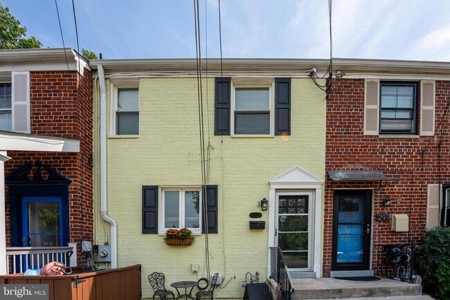 Building Photo - 2913 Mosby St