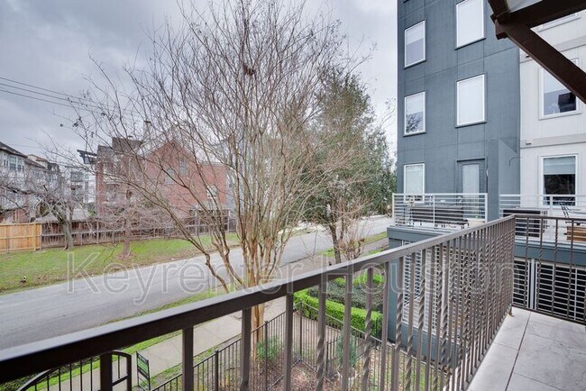 Building Photo - 4203 Feagan St