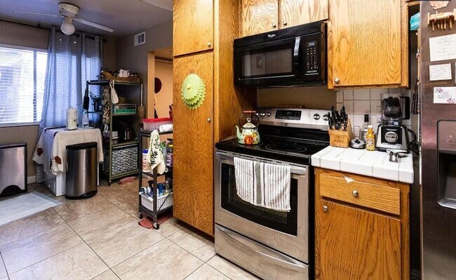 Building Photo - Coming Soon!  West Lancaster Condo