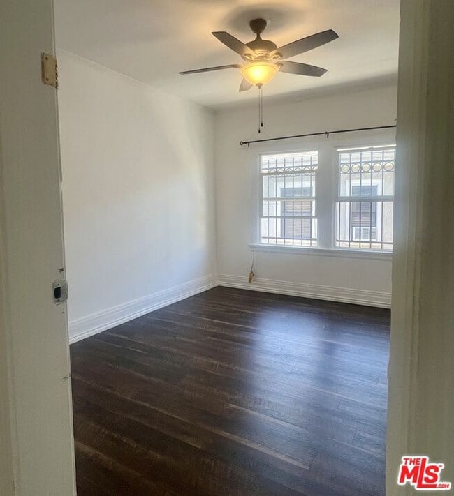 Building Photo - 456 S Wilton Pl