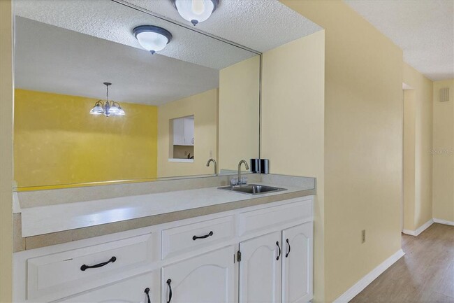 Building Photo - 4414 Spicewood Dr