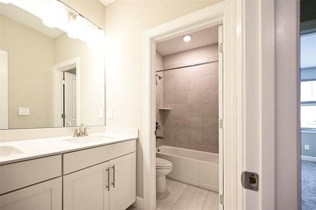 Building Photo - 3806 Savanna Palms Ct