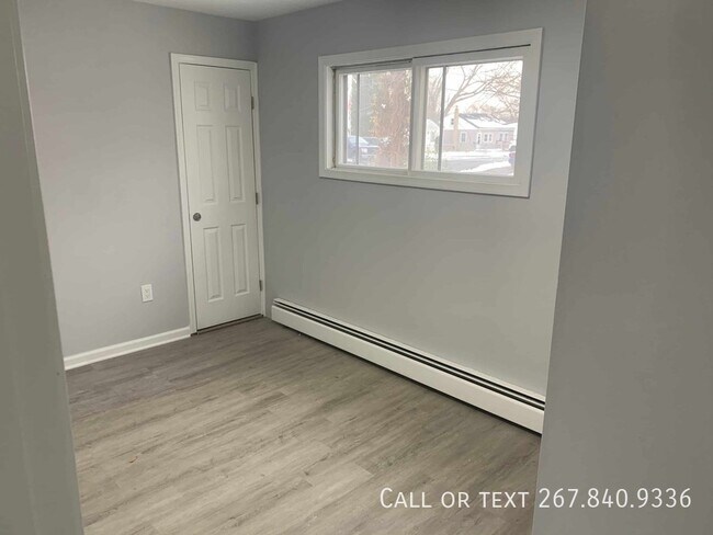 Building Photo - 18 Armor Ct