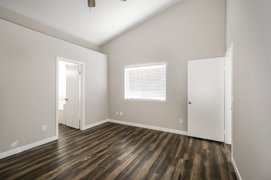 Building Photo - 2717 Fern Forest Ct