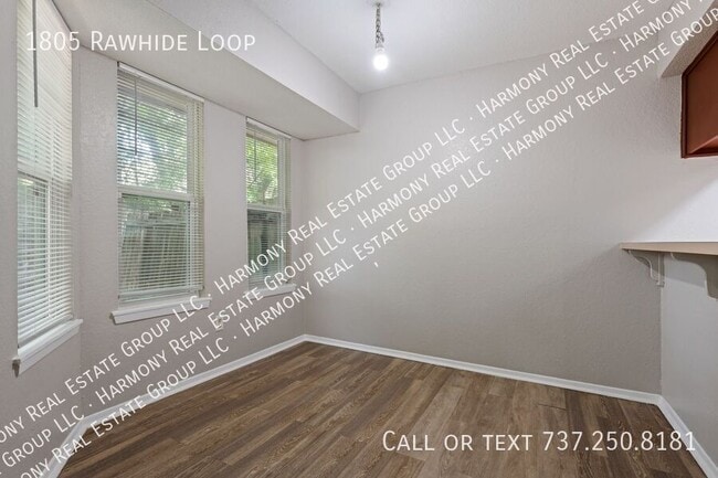 Building Photo - 1805 Rawhide Loop