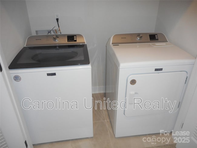 Building Photo - 3033 Matthews-Indian Trail Rd