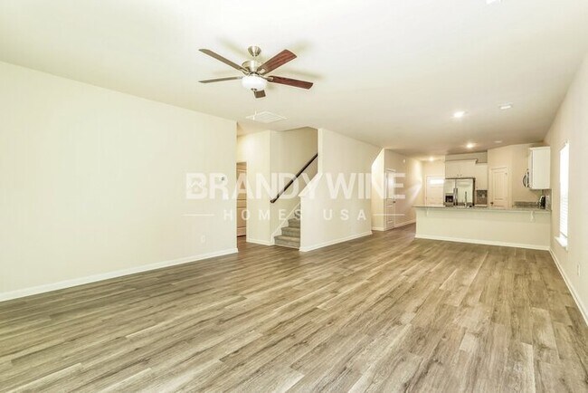 Building Photo - 640 Patmore Dr