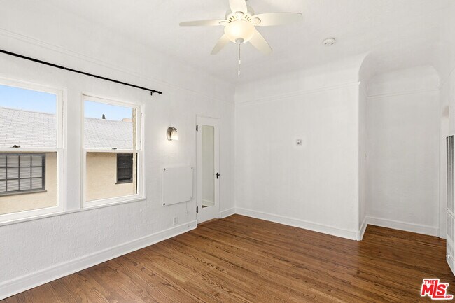 Building Photo - 4429 Finley Ave