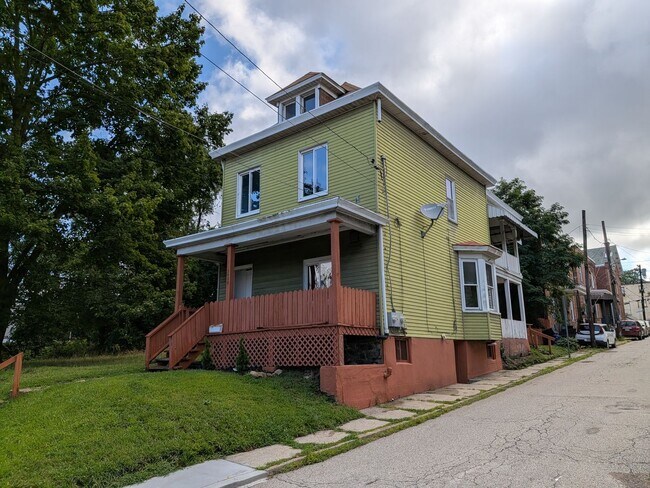 Building Photo - 3620 Grenada St