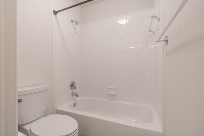 Building Photo - 2603 Salerno Pl
