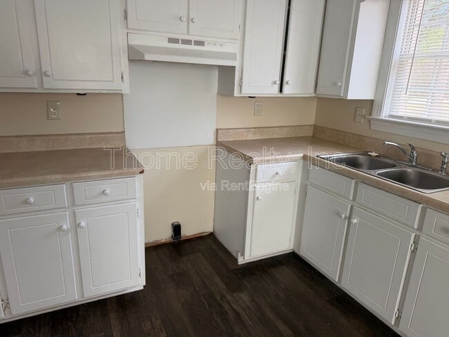 Building Photo - 1101 Raccoon Branch Rd