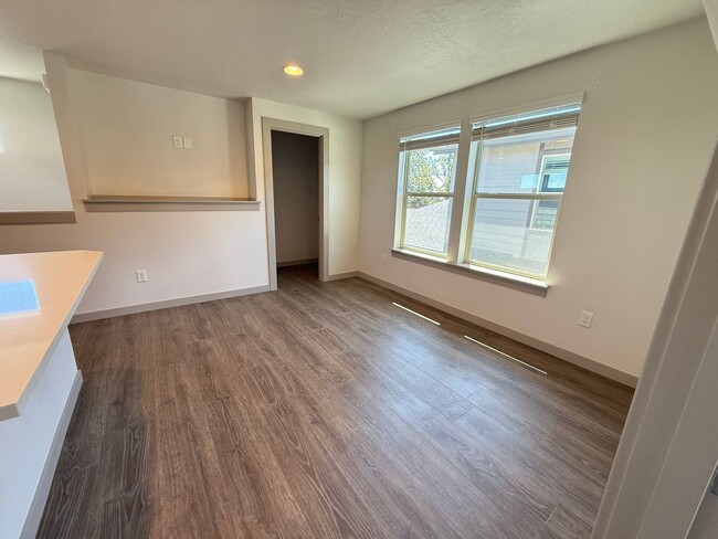 Building Photo - 1 Bed/1 Bath ADU on Bend's Eastside - Cessna Drive