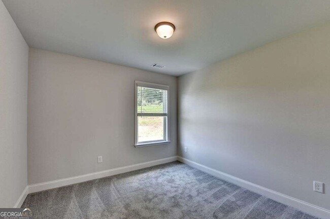 Building Photo - 7309 Yewtree Dr