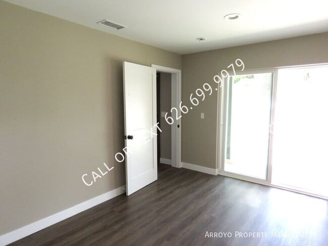 Building Photo - 8424 Grenoble St