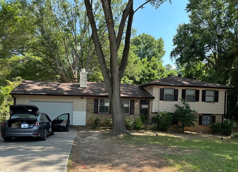 Front house - 2848 Rex Rd