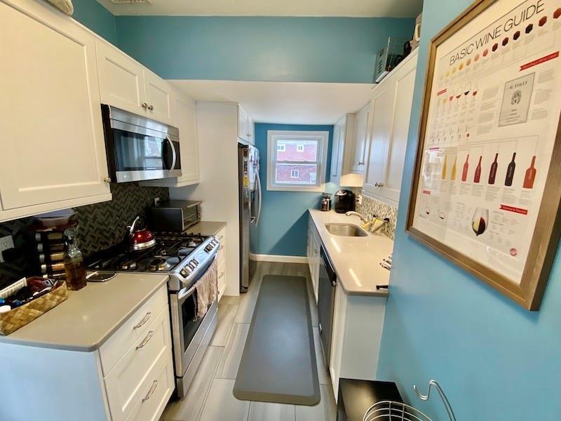 Building Photo - 4 Curry Ave