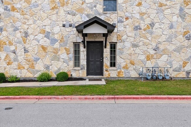 Building Photo - 1615 Airedale Rd
