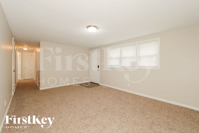 Building Photo - 8111 N Jefferson St