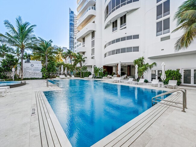 Building Photo - 6365 Collins Ave