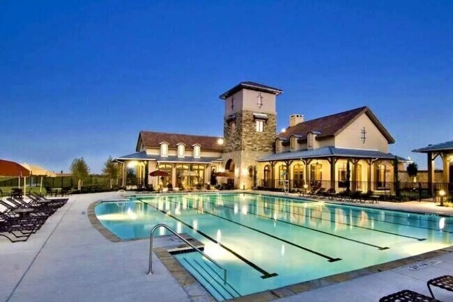 Building Photo - 24119 Via Renata Dr