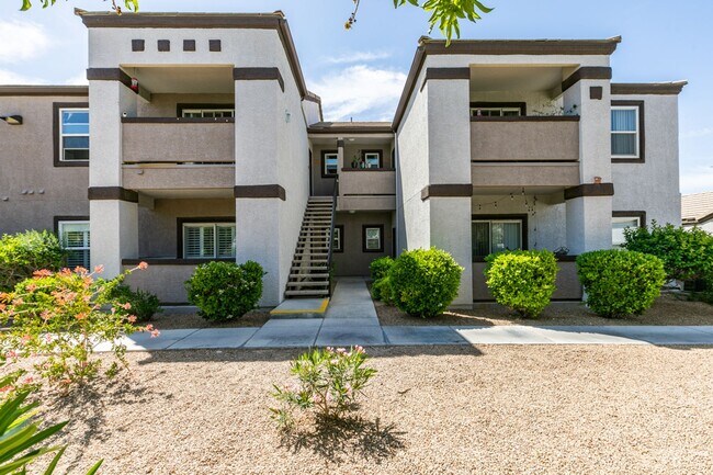 Building Photo - Stylish Fully Furnished 1BR Condo with Private Patio & Custom Closet